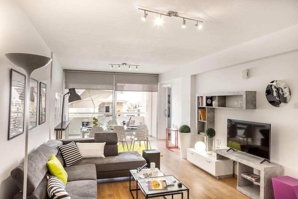 Luxurious Bright & Stylish 2Br With Office In Nicosia 아파트 외부 사진